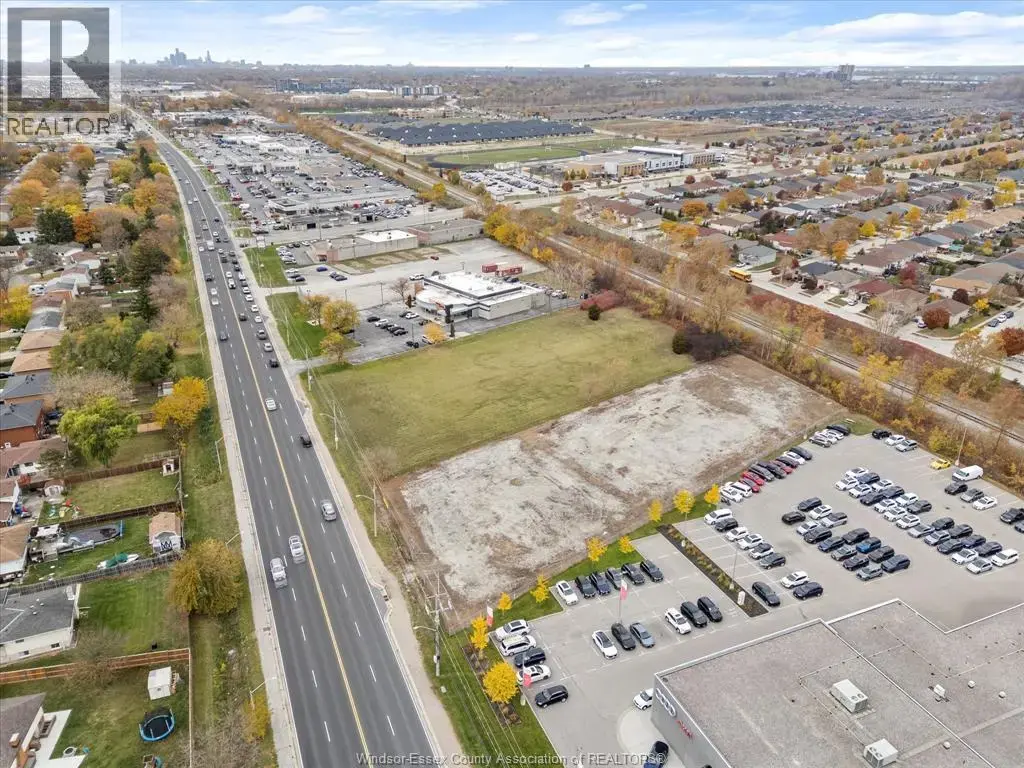 10982 Tecumseh Road East, Windsor